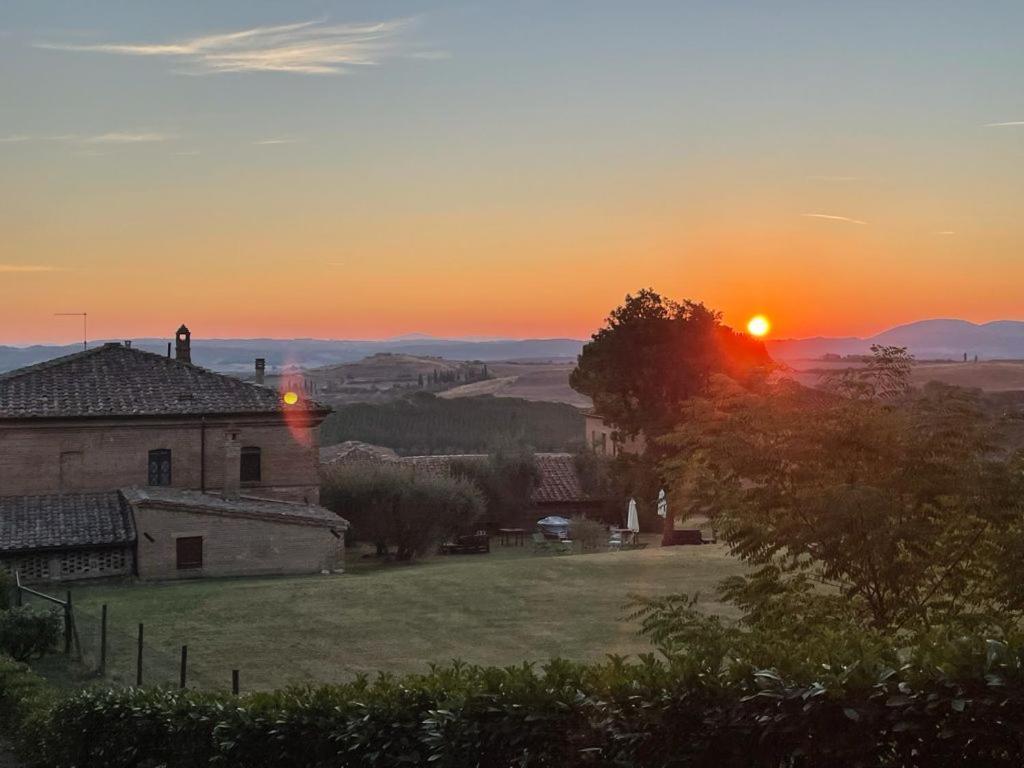 Agriturismo Monte Oliveto Maggiore, Podere LE PIAZZE Chiusure Esterno foto